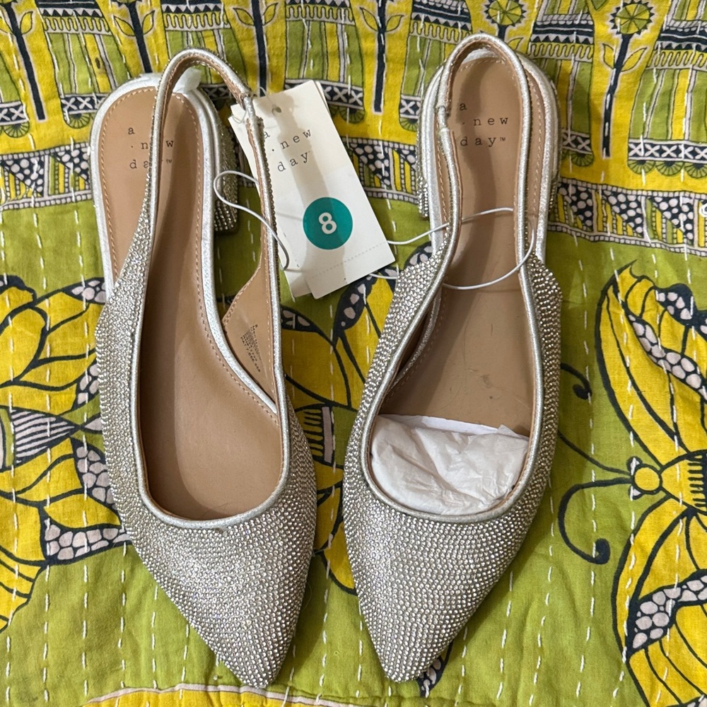 Target A New Day Women's Glittering Silver Flats BNWT SILVER/ELLE